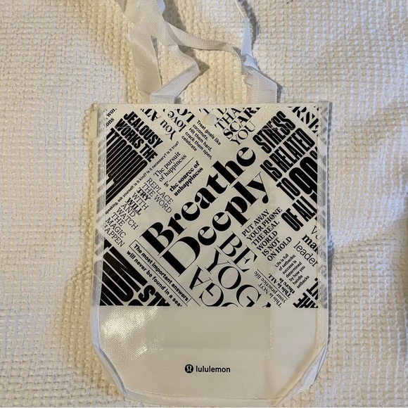 Lululemon tote bags- unique and vintage - Picture 11 of 16